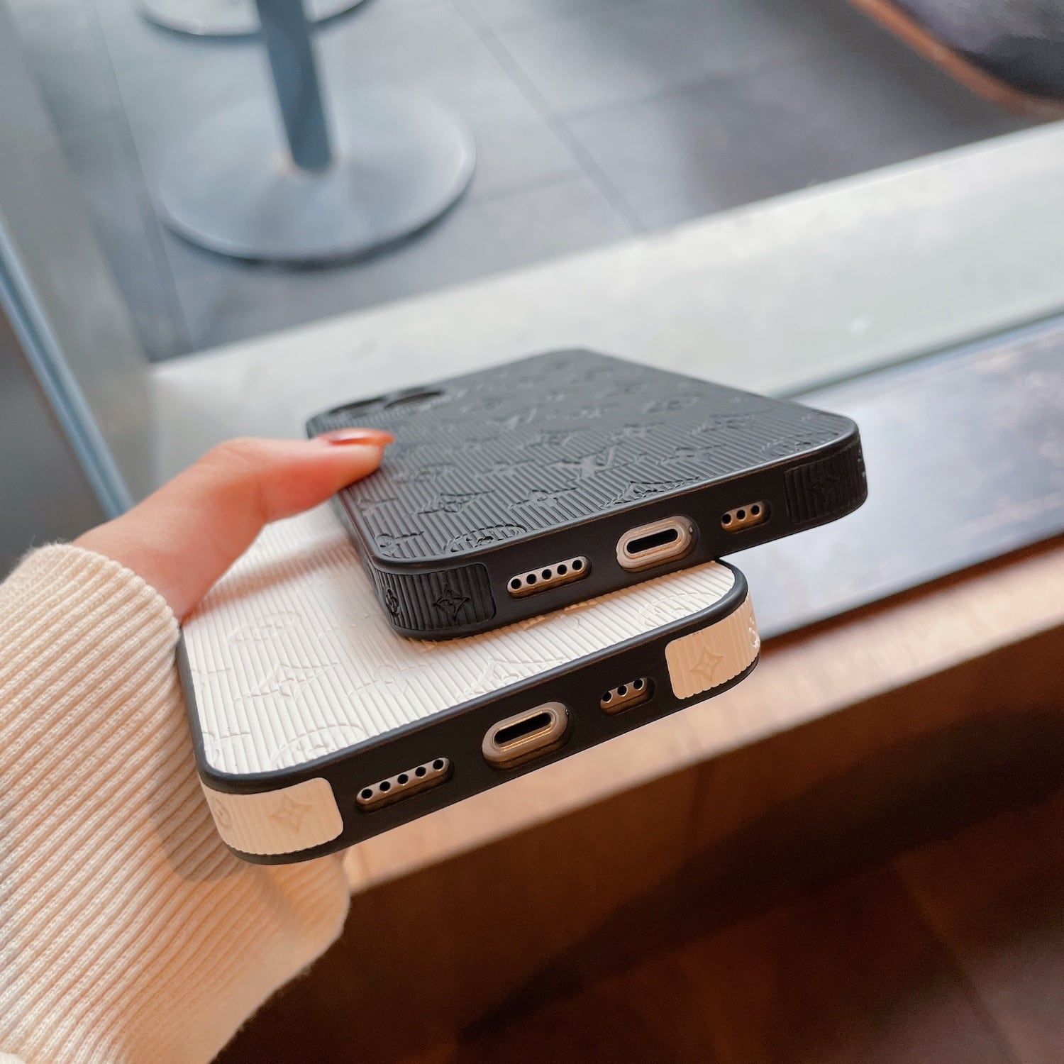 Minimal Textured Signature Case - Limited Armor LTD