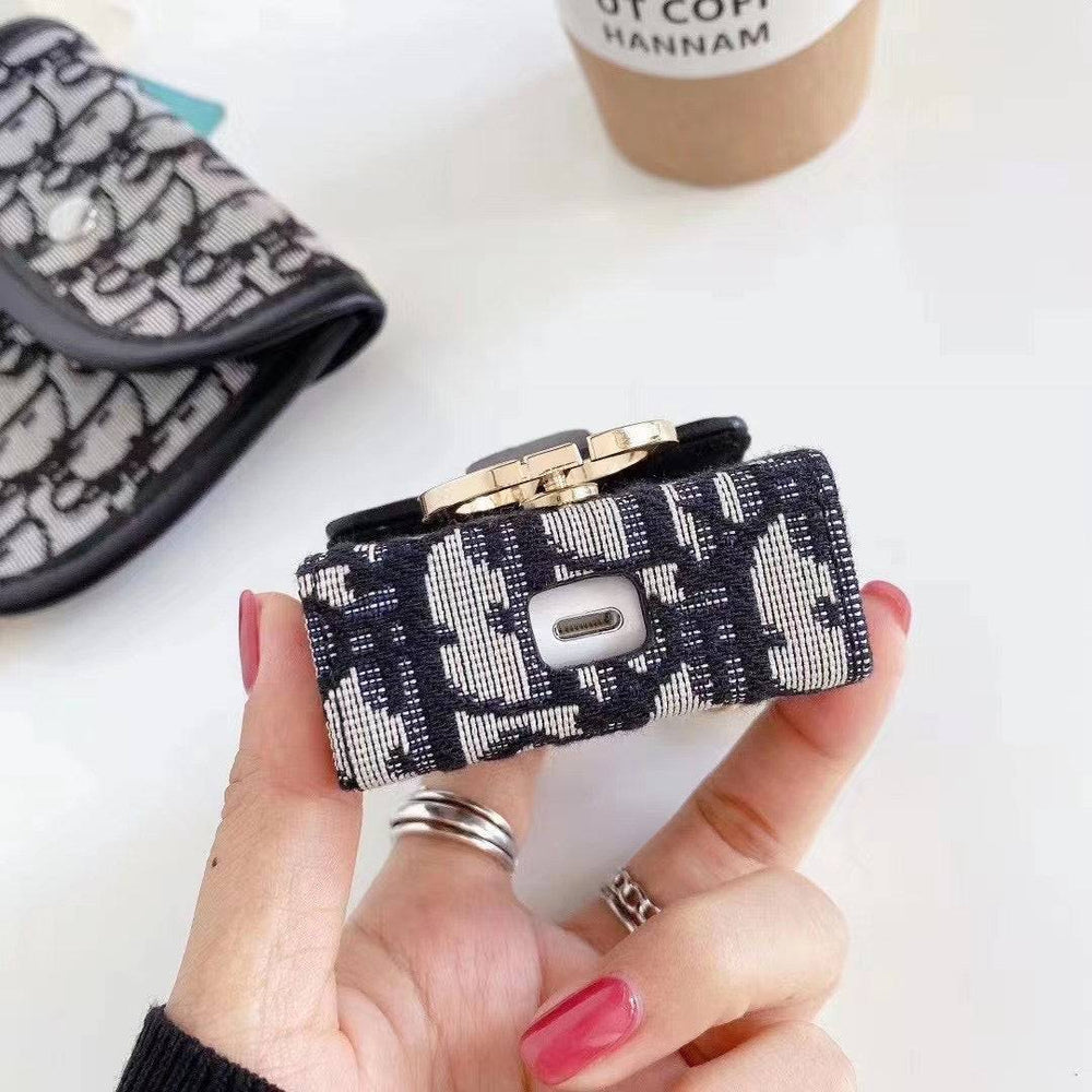 Chain AirPods Case
