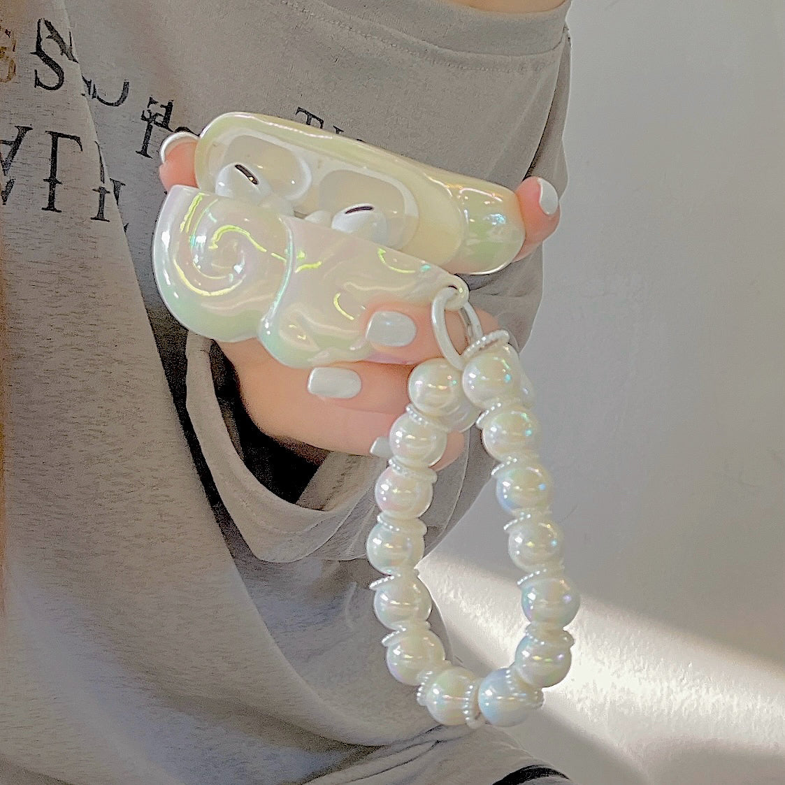 Angel Wing Pearl Charm AirPods Case