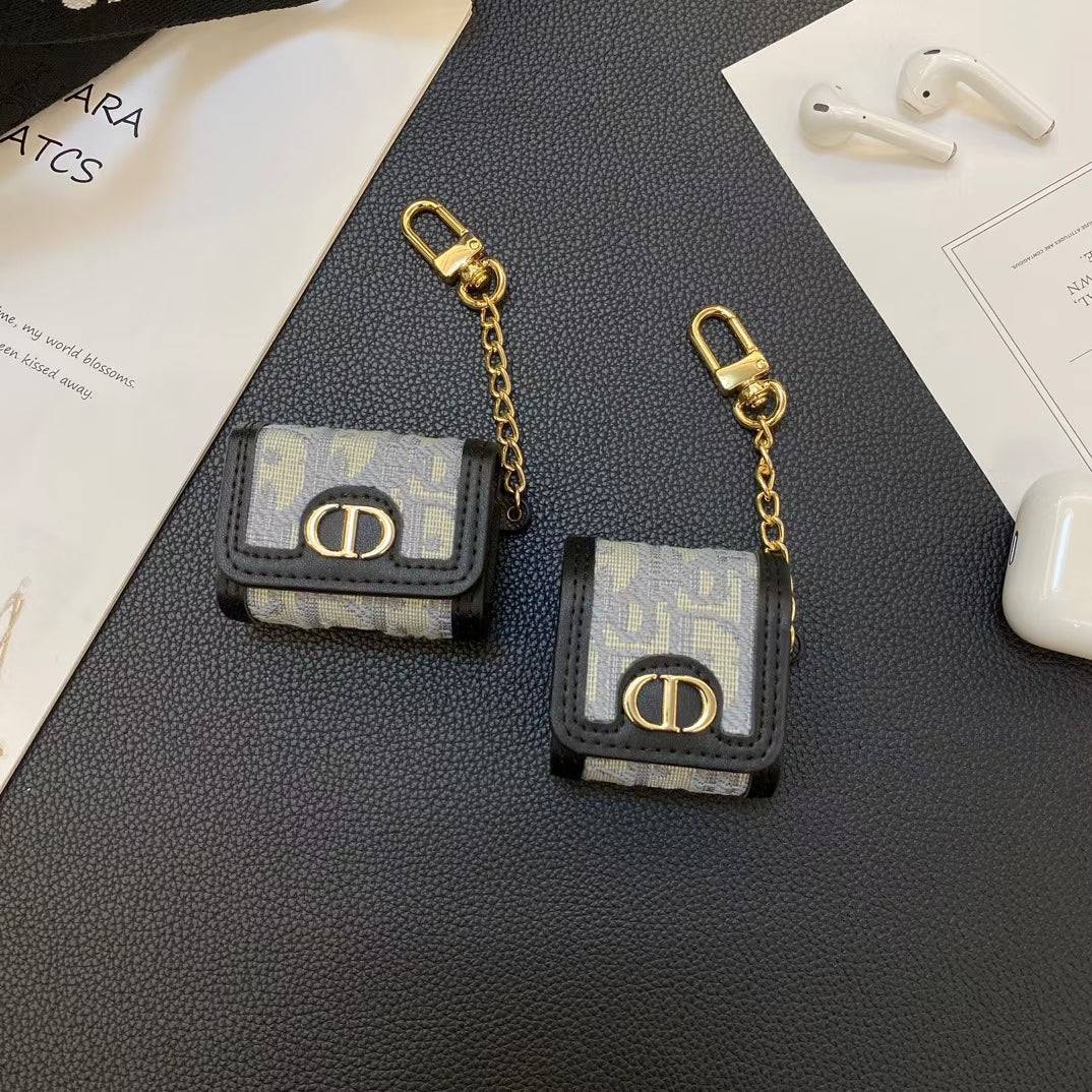 Chain AirPods Case